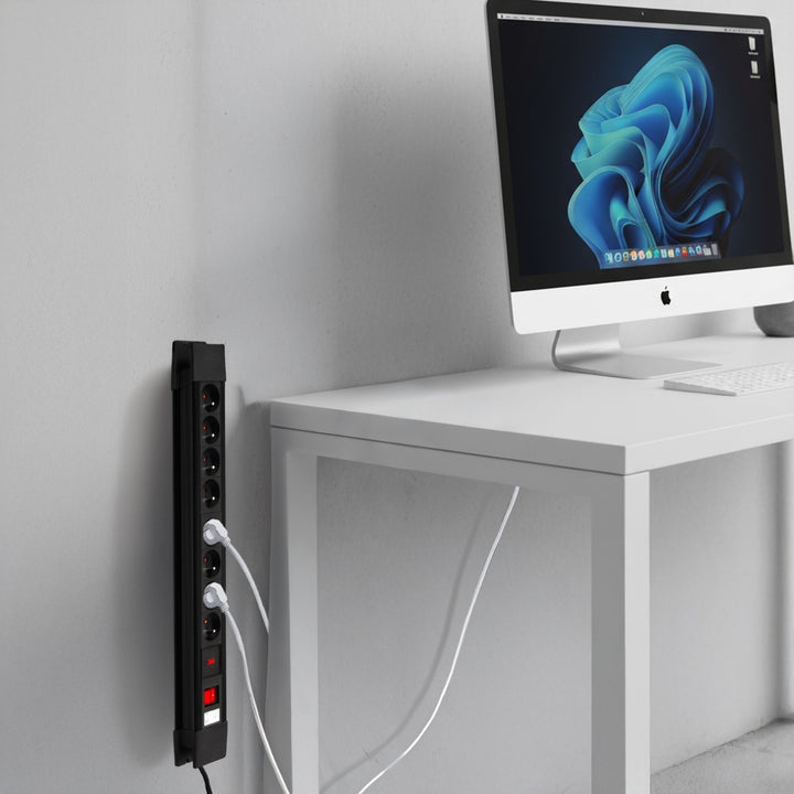 Maclean Energy MCE11 - Mit Kindersicherung u. Überspannungsschutz