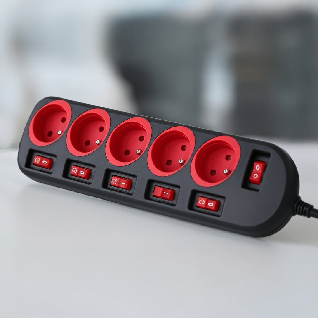 Maclean Steckdosenleiste, 5 Steckdosen Verlängerungskabel, mit Schalter, 250VAC/10A, 1,5m, MCE204