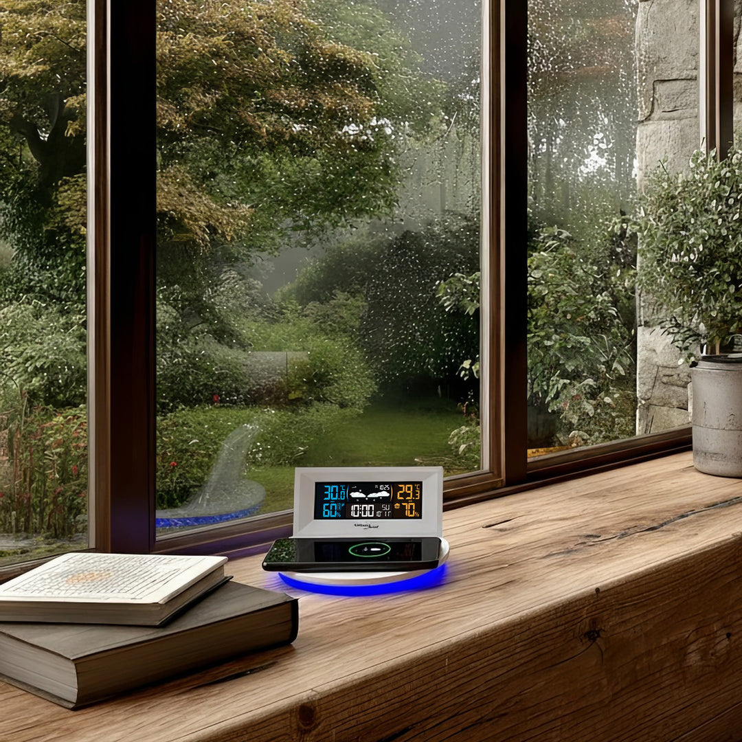 Kabellose Wetterstation mit kabellosem Qi-Ladegerät Stimmungslicht Basis Wettervorhersage Kalender Wecker und Schlummerfunktion Externer Sensor Innen und Außen Thermometer Farbdisplay