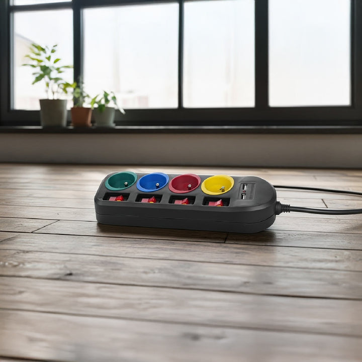 Maclean Steckdosenleiste, 4-Steckdosen-Verlängerungskabel + 2xUSB, mit Schalter, 250VAC/10A, 2,1A 5V, 1,5m, schwarz, MCE229 B