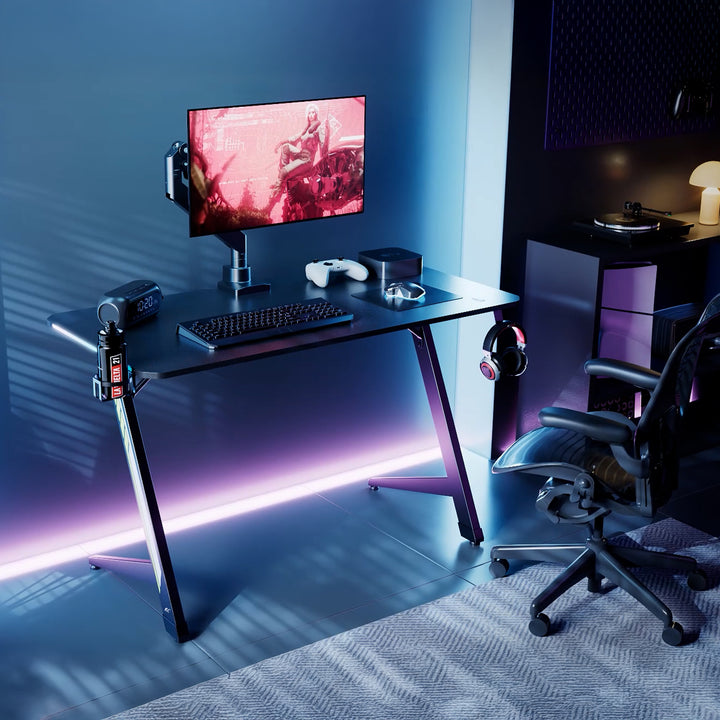 NanoRS Gaming-Tisch, schwarz, mit Kopfhörer- und Becherhalter, RGB-Hintergrundbeleuchtung, max. 75kg, Abmessungen 1200x600x750mm, RS102