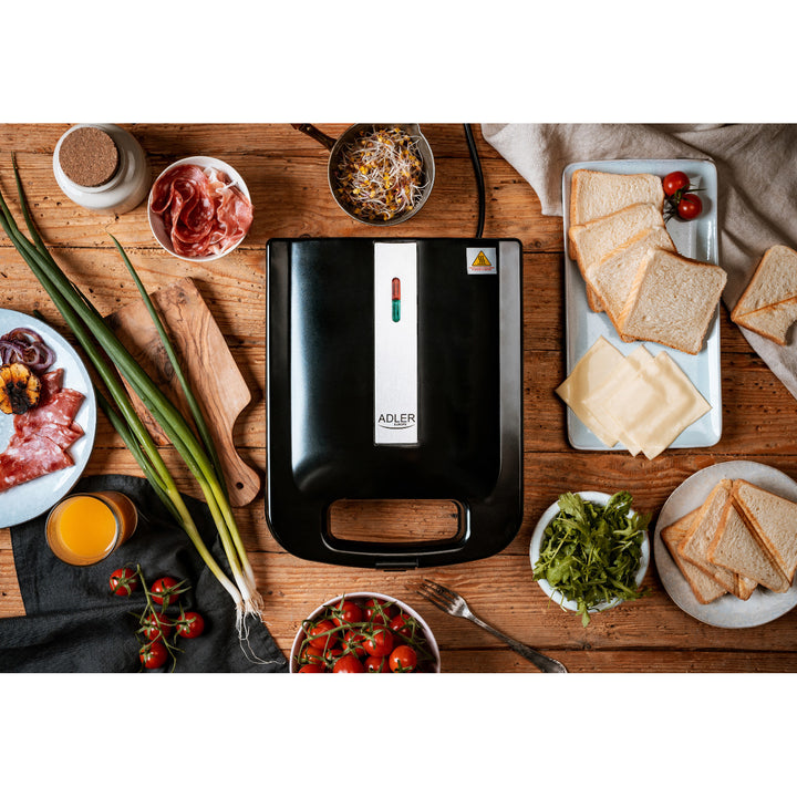 Adler AD 3055 schwarz 2000 Watt Sandwichmaker für 4 Sandwiches
