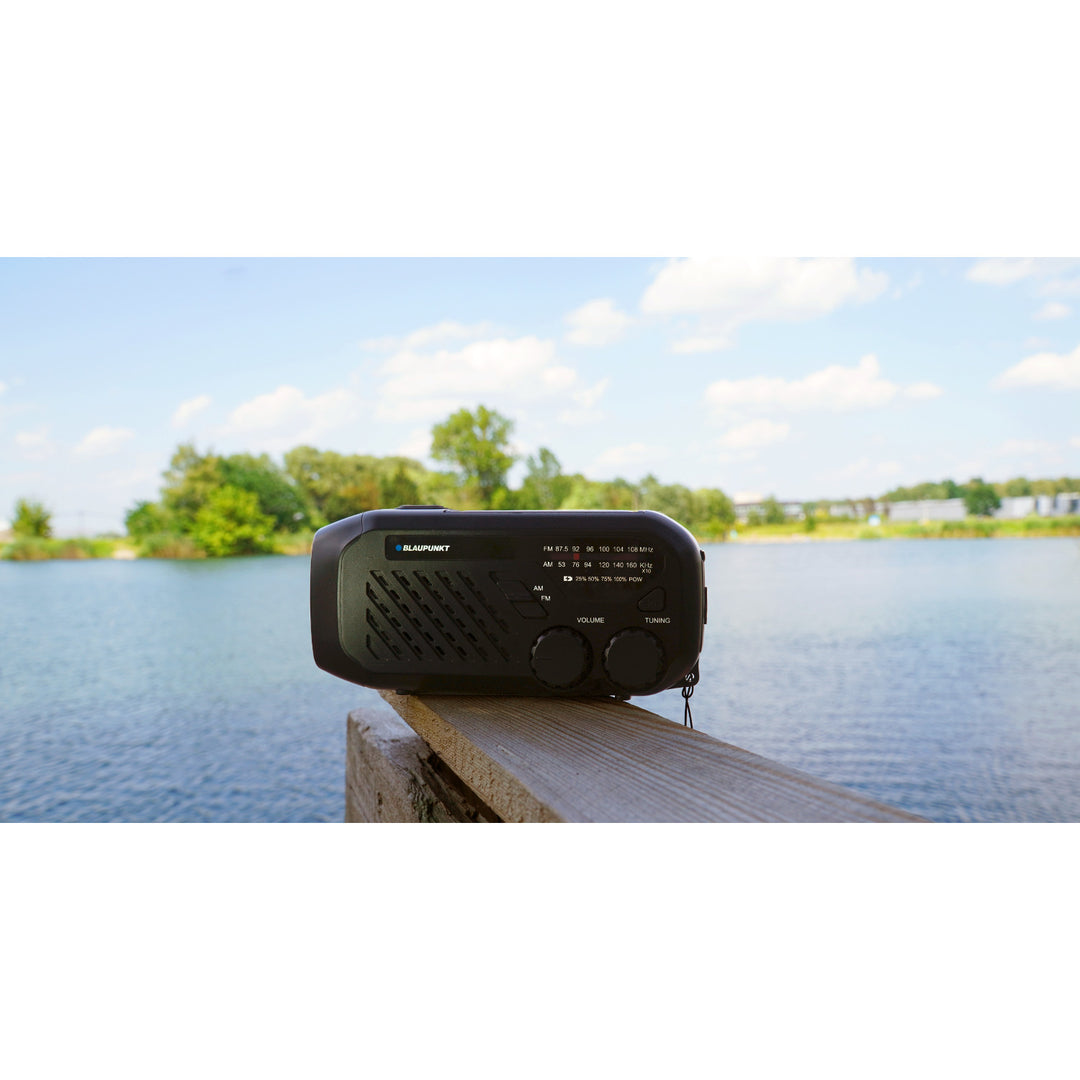 Blaupunkt Netz-/Akkufunk, LED-Taschenlampe, SOS-Anzeige, Antenne, ER10