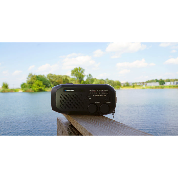Blaupunkt Netz-/Akkufunk, LED-Taschenlampe, SOS-Anzeige, Antenne, ER10