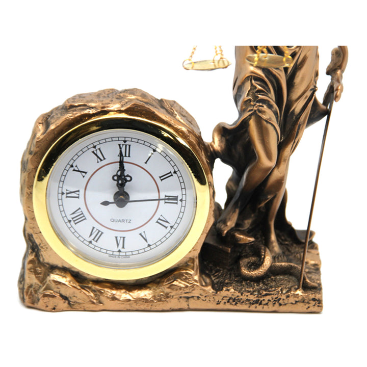 Figur der Temida, Göttin der Gerechtigkeit, Uhr, Königin Isabel