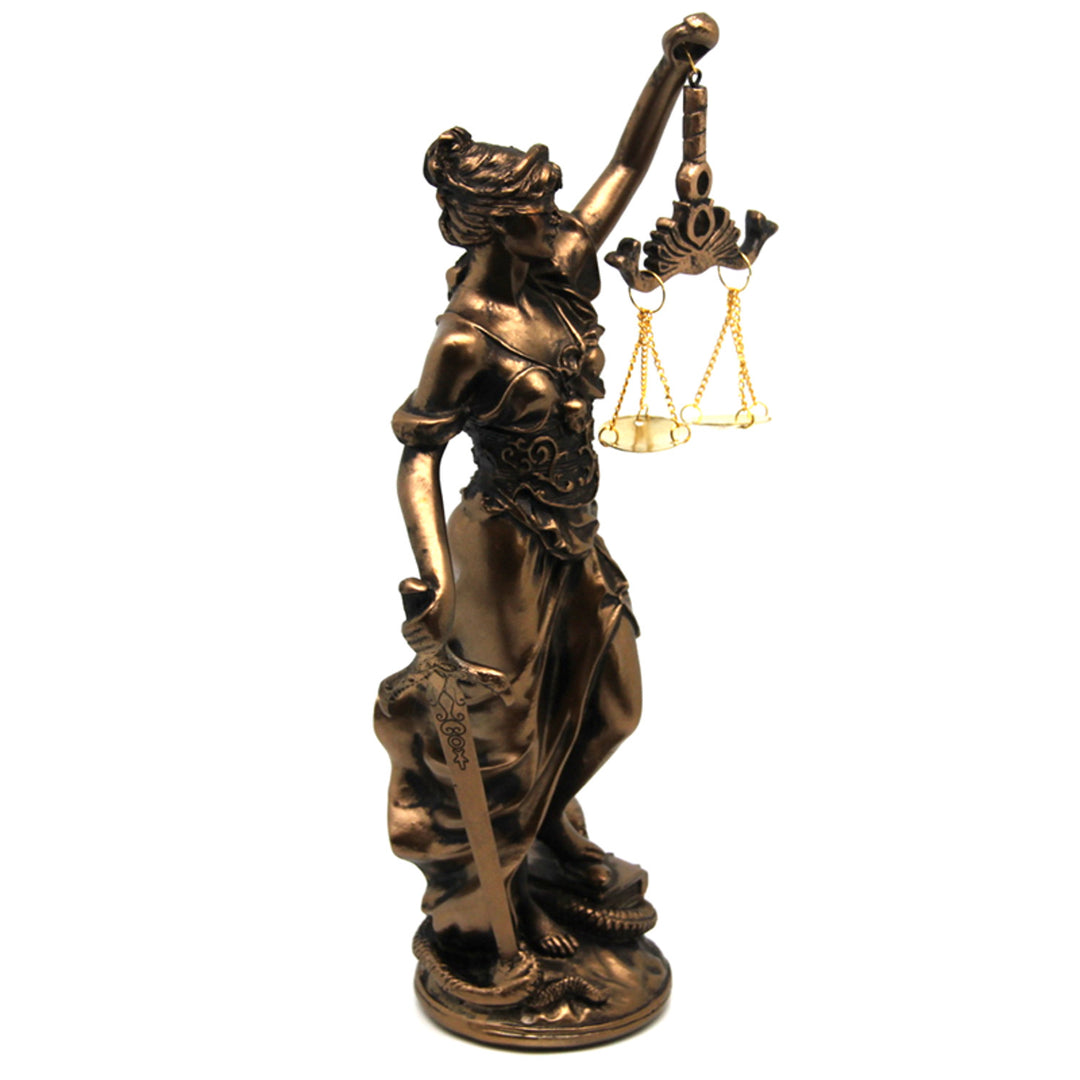 Figur der Temida mit Waage und Schwert, legale Bronzeskulptur, Königin Isabel