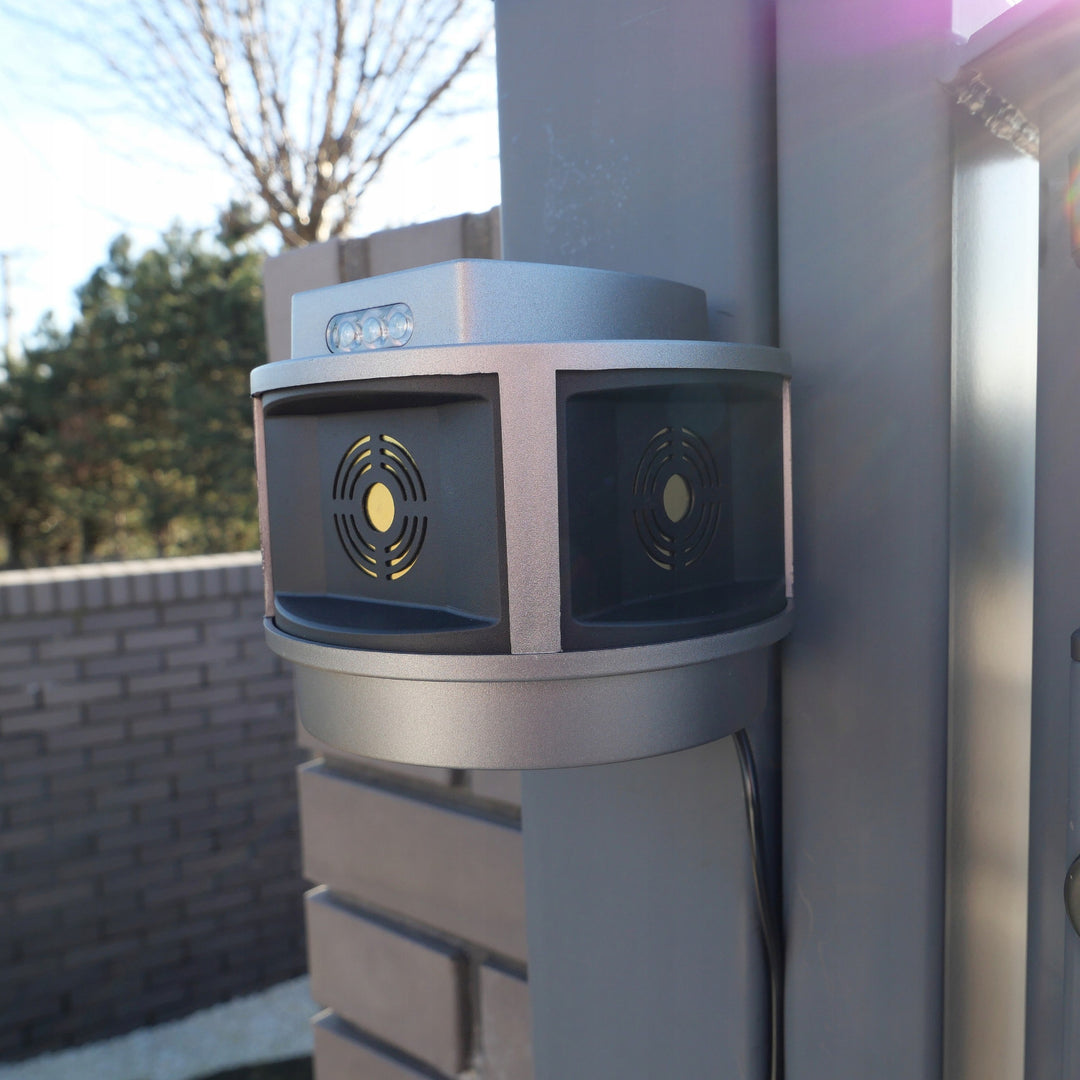 Nagetierabwehr, Marderabwehr, Mäuseabwehr Viano, Ultraschallgenerator, Stroboskopplatte, drei Lautsprecher, Trio-Strob