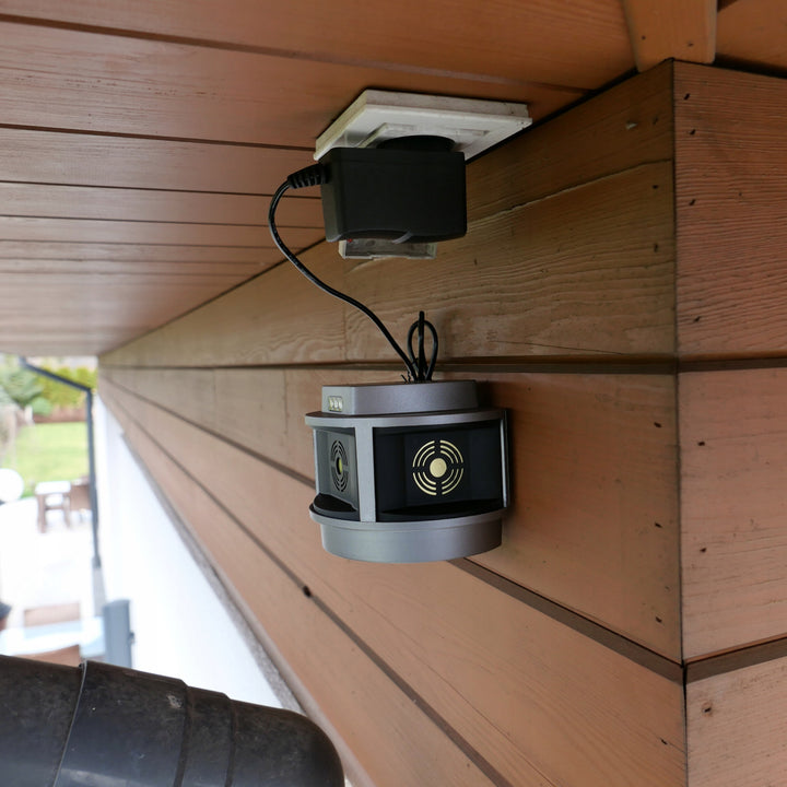 Nagetierabwehr, Marderabwehr, Mäuseabwehr Viano, Ultraschallgenerator, Stroboskopplatte, drei Lautsprecher, Trio-Strob