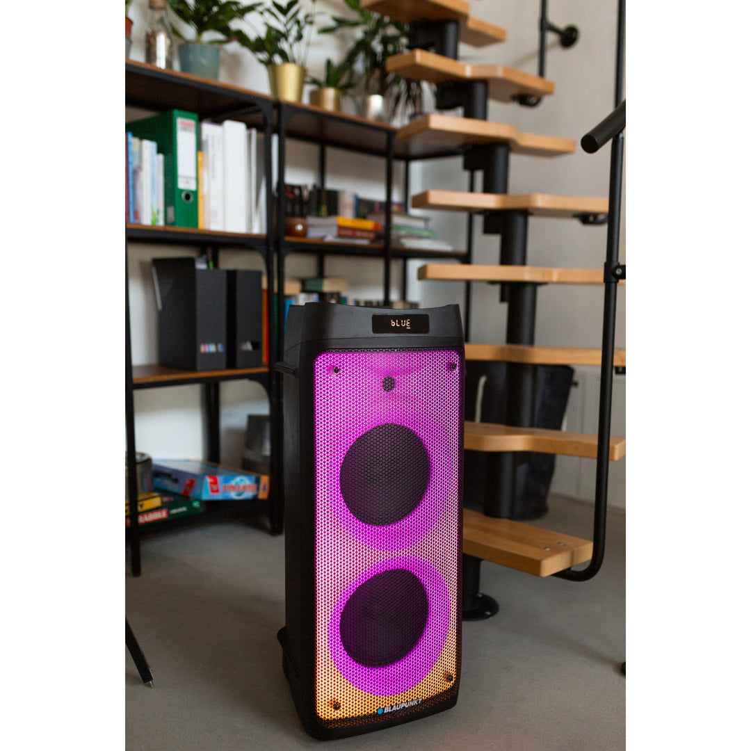 Blaupunkt Party Box Lautsprecher, LED-Beleuchtung, Bluetooth, USB und AUX, FM-Radio, Karaoke-Funktion, Fernbedienung, PB08DB