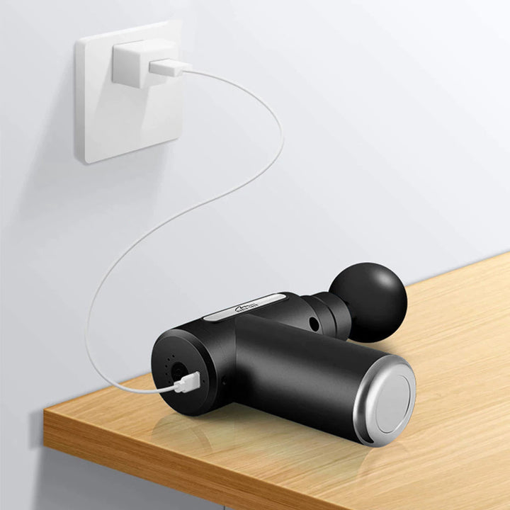 Massagegerät für die einfache und schnelle Massage verspannter Muskeln, Media-tech, 4 austauschbare Massageköpfe, MT6521