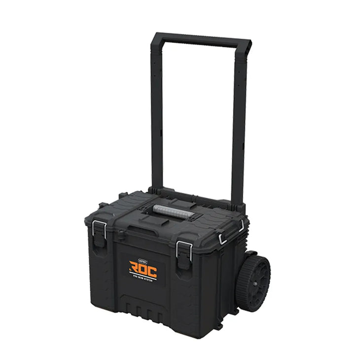 Set mit 3 Werkzeugkisten Keter ROC Pro Gear 2.0, Gesamtfassungsvermögen 110 l, Schutzklasse IP65, abnehmbarer Teleskopgriff, mit Vorhängeschloss verschließbar, 256982