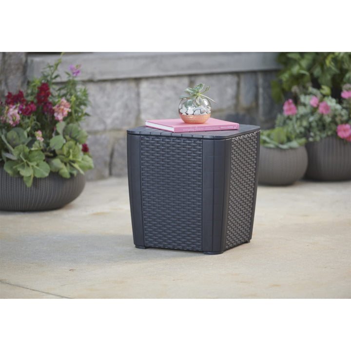 Keter Luzon Gartentisch, mit Stauraum, Tragkraft bis zu 110 kg, witterungsbeständig, Rattan-Optik, Farbe: Graphit, 223932