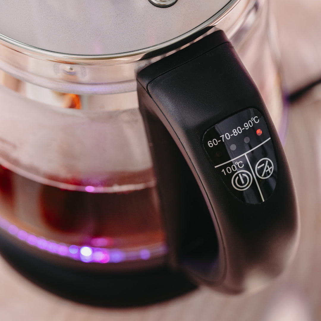 1,5-Liter-Glaswasserkocher mit Teefilter und Temperaturregelung, 2200 W, LED-Anzeige 60–100 °C, Adler AD 1299, schwarz