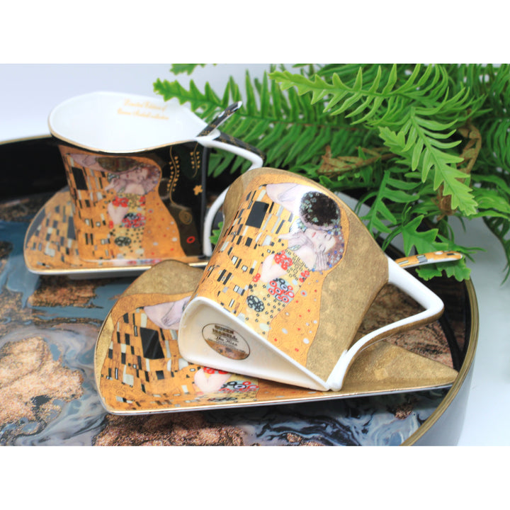 Porzellantassen „Klimt – Der Kuss“, 2 x 180 ml, mit Löffeln, Queen Isabell