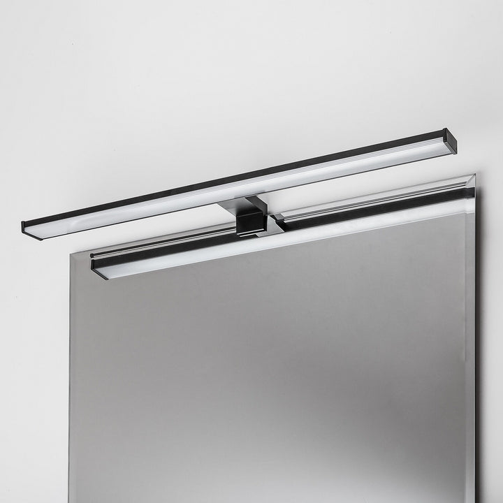 Badezimmer-Wandleuchte, Seyra, LED 12 W, 4000 K, 910 lm, L 60 cm, schwarz, IP44, 75113