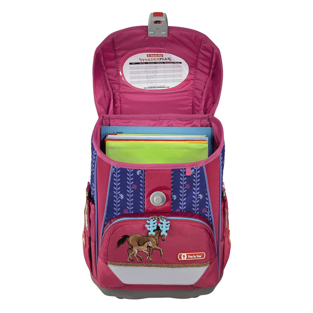 Ein 4-teiliger Set: Rucksack, Schuhbeutel, Mäppchen mit Zubehör, Toobox