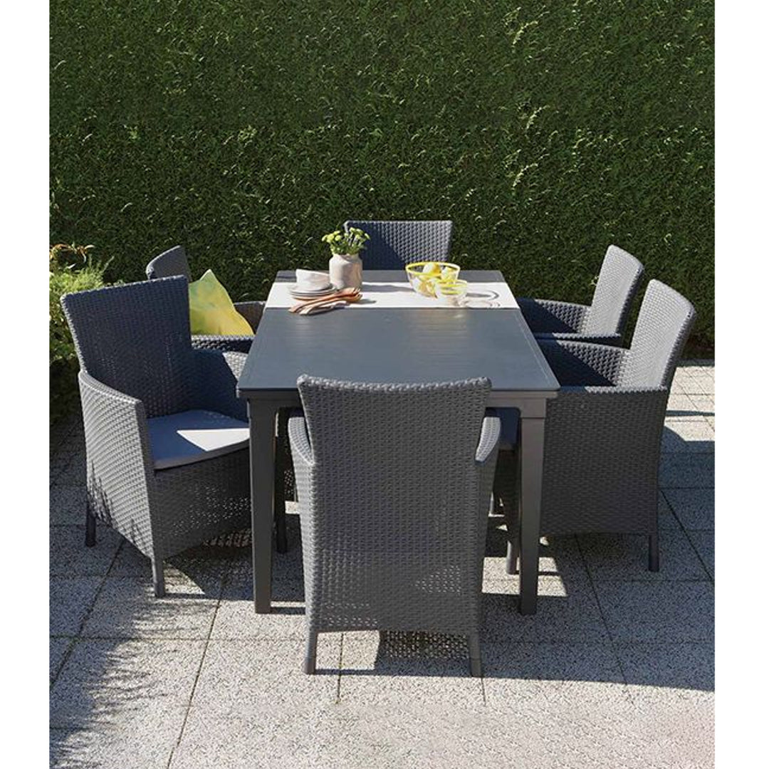 Ein sehr komfortables und elegantes Terrasse,Balkon oder Gartenmöbel