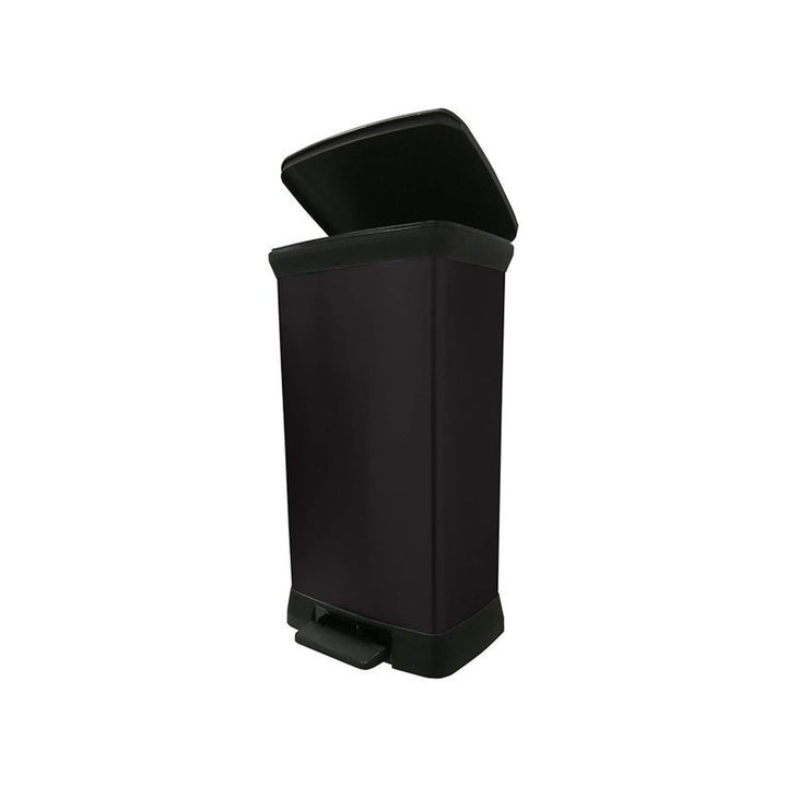 Metallischer Abfallbehälter mit Pedal CURVER DECO BIN 50L - schwarze Farbe