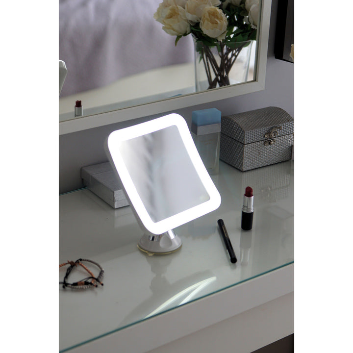 Badezimmerspiegel, schwenkbar mit LED-Beleuchtung CR 2169