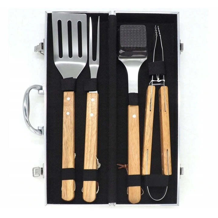 4-Teiliges Grillbesteck im Koffer Grillbesteck-Set Grillzubehör aus Edestahl und Holzgriffen Zange Reinigungsbürste Spatel Fleischgabel