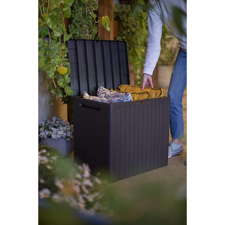 Keter Gartenbox City Storage Box 113L  beständig gegen niedrige Temperaturen und UV-Strahlung