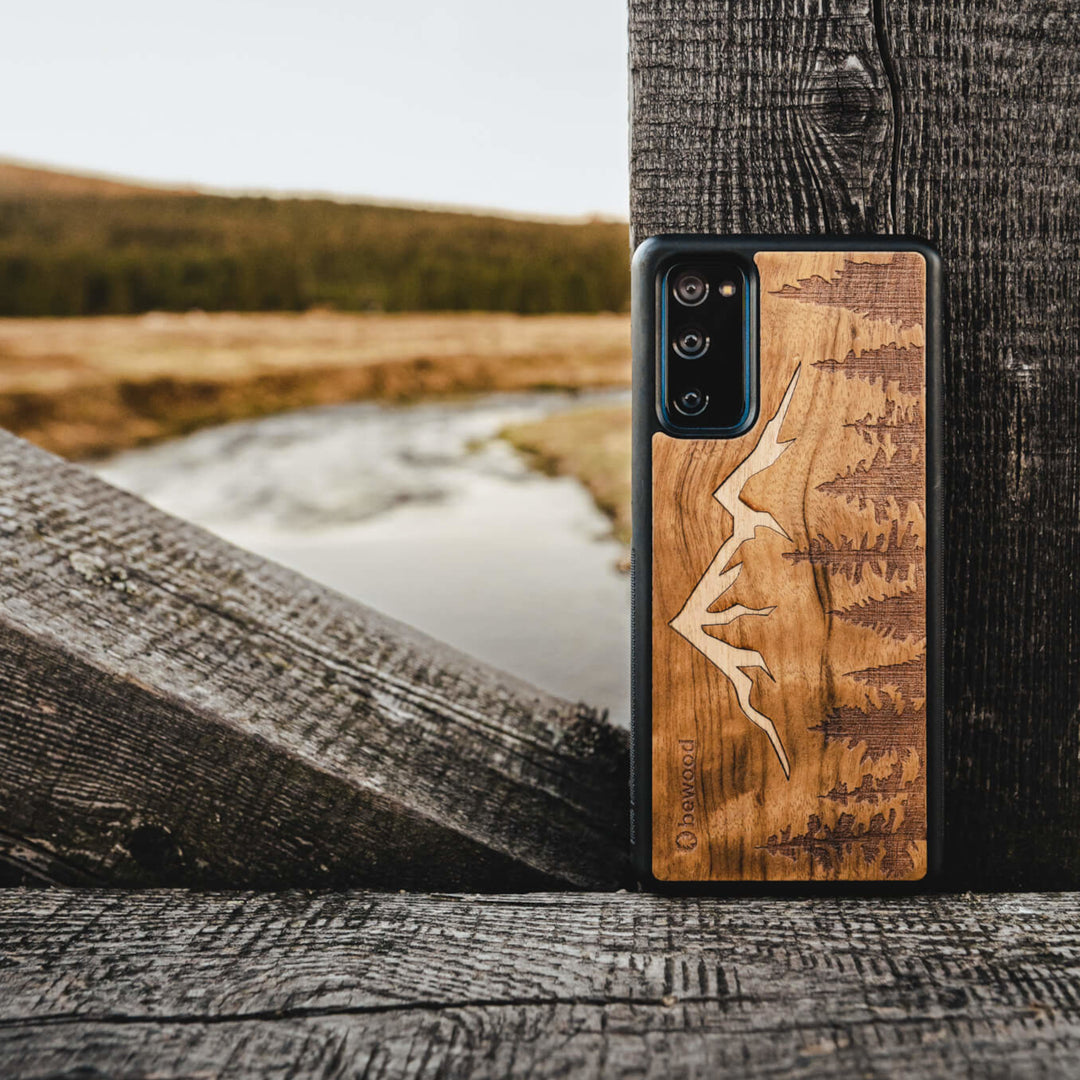 HOLZETUI IPHONE 13 PRO MAX IMBUIA BERGE HOHE QUALITÄT