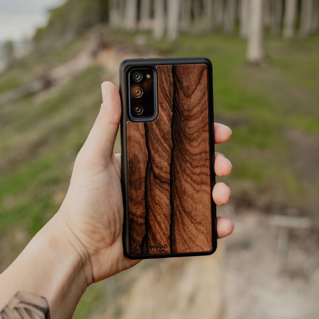 HOLZETUI IPHONE 13 PRO MAX ZIRICOTE HOHE QUALITÄT