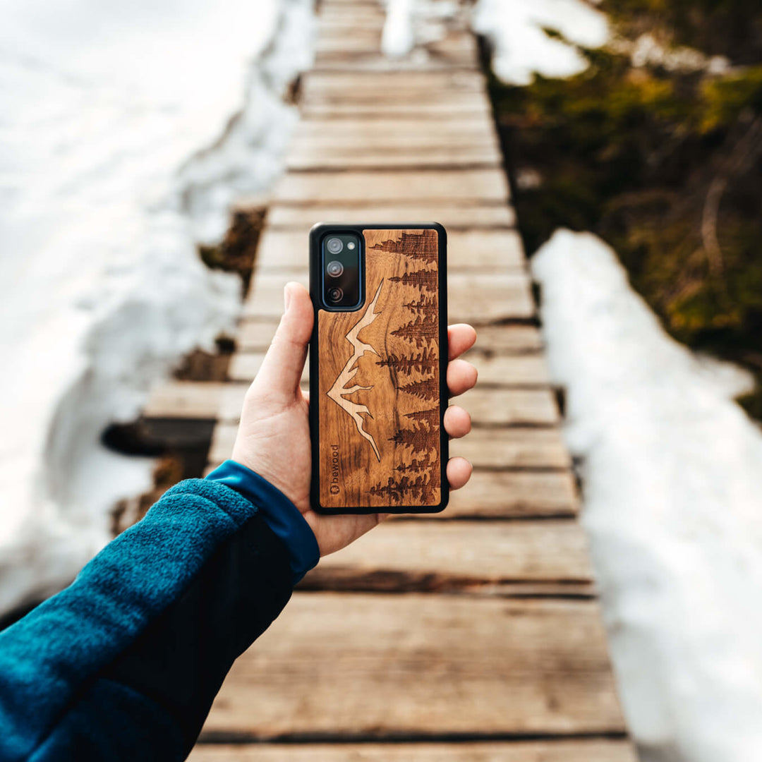 HOLZETUI IPHONE 12 MINI IMBUIA BERGE HOHE QUALITÄT
