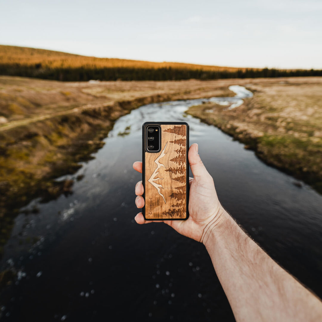 HOLZETUI IPHONE 12 MINI IMBUIA BERGE HOHE QUALITÄT
