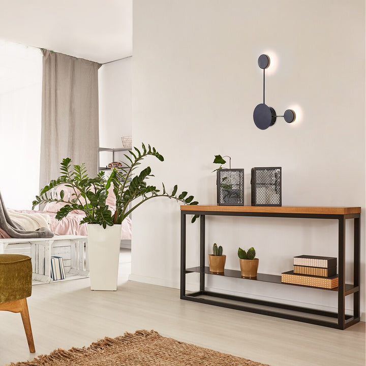 Amadeo LED 7W schwarz 6258 Wandleuchte mit einer Farbtemperatur von 4000 K