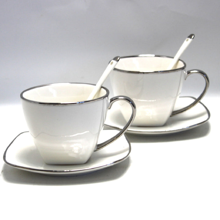 Queen Isabell Kaffeetassen-Set mit Untertassen und Löffel 2 Stück Porzellanset , Knochenporzellan, 250ml